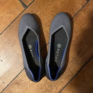 Black and White Rothy’s, size 7.5